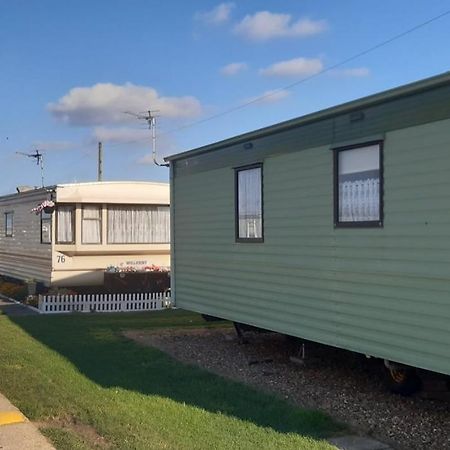 Kerrys Place, 75 Sealands Caravan Site, Ingoldmells 6 Berth Hotel Екстериор снимка